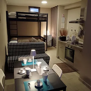  Hébergement de vacances U Peri Alivu House